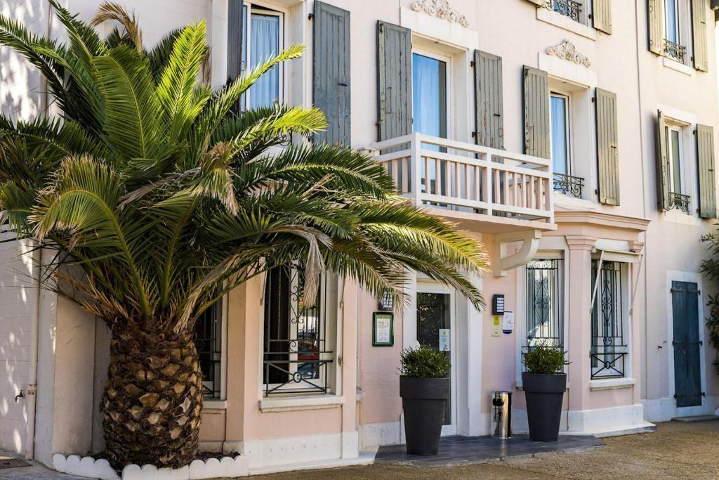 Hôtel VAL FLORES LOGIS Biarritz Exterior foto